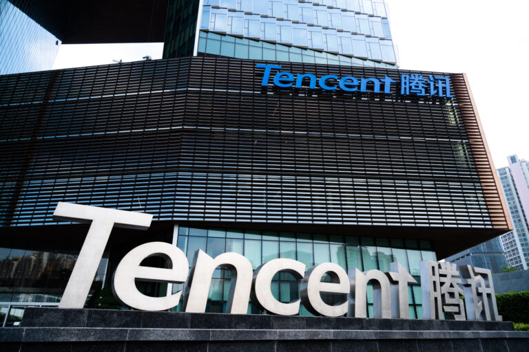 Tencent Fires: Tencent ने गेमिंग समाचार साइट फैनबाइट के कर्मचारियों को बर्खास्त किया, कर्मचारियों ने ट्विटर पर अग्नि परीक्षा दी