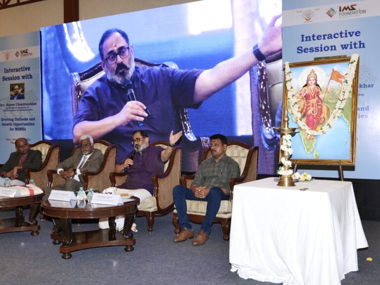 Rajiv Chandrasekhar: छोटी टेक कंपनियों की समस्या सुलझाने में जुटे राजीव चंद्रशेखर