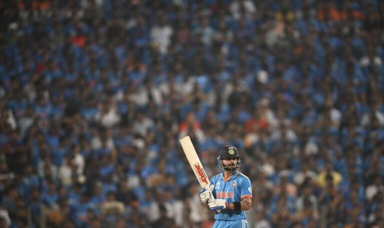 Virat Kohli का शतक पूरा करने में केएल राहुल और अंपायर ने की मदद