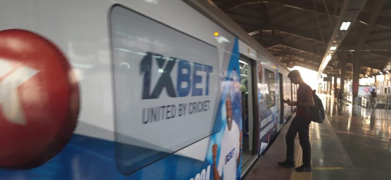 IPL के दौरान लोगों को अवैध जुआ खिलाने के लिए मुंबई मेट्रो से लेकर अखबारों तक में विज्ञापन