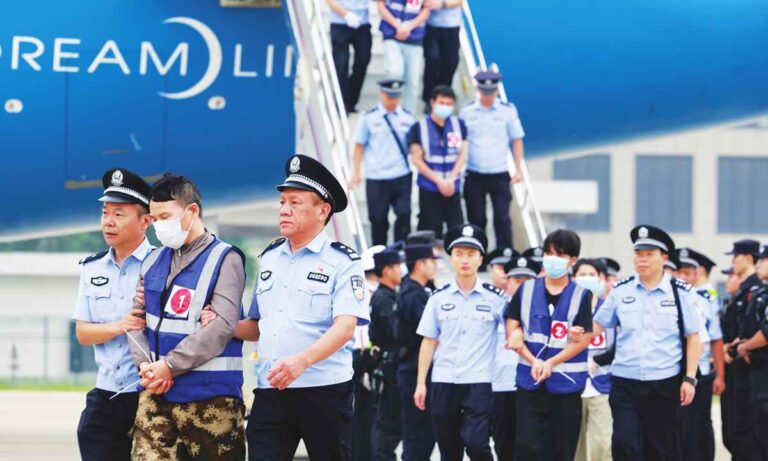 Gambling के चलते चीन ने अपने ही नागरिकों की इंट्री पर लगाया बैन